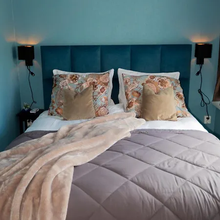 Apartment Salty Waves Noordwijk Dichtbij Strand Boulevard En Winkels Parkeren Is Inclusief *