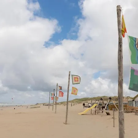 Salty Waves Noordwijk Dichtbij Strand Boulevard En Winkels Parkeren Is Inclusief * Noordwijk