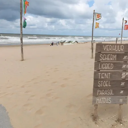 Salty Waves Noordwijk Dichtbij Strand Boulevard En Winkels Parkeren Is Inclusief Apartment Noordwijk